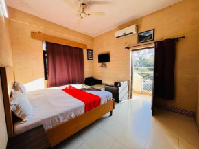 Hotel Raj Golden & Restaurant